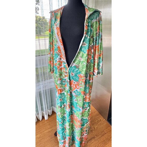 Vintage 1970s robe, bold orange green blue floral, nylon house dress, front zip - Picture 6 of 10